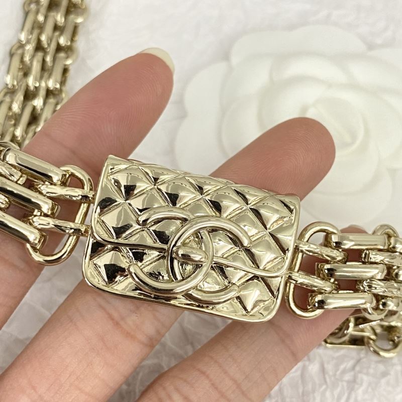 Ch**el waist chain